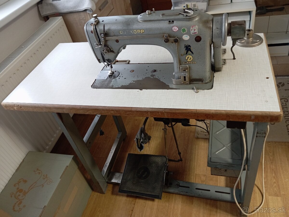 Priemyselné šijacie stroje - 12