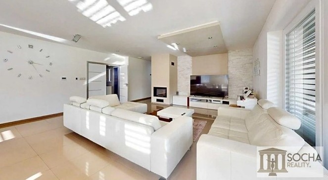 Nadčasový inteligentný bungalov na upravenom pozemku vo VK - 12