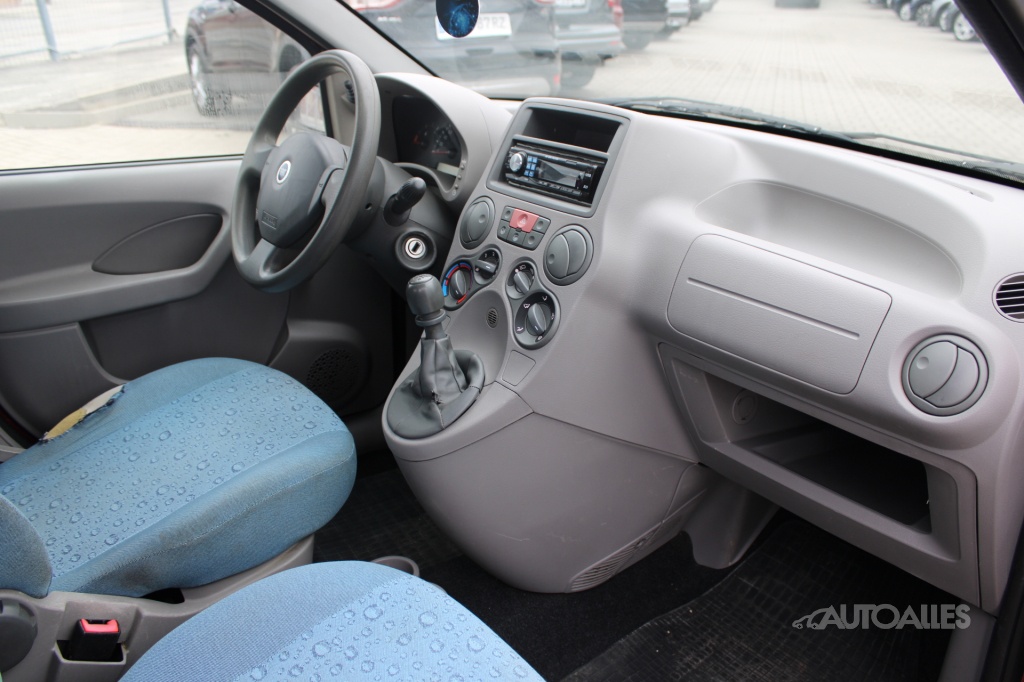 Fiat Panda 1,1 i 40 kW - 12