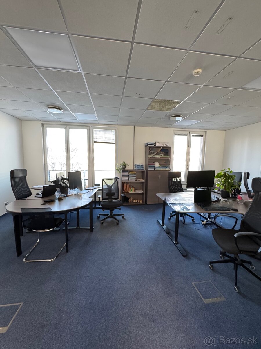 Nadštandardné kancelárske priestory Trnavská cesta - 12