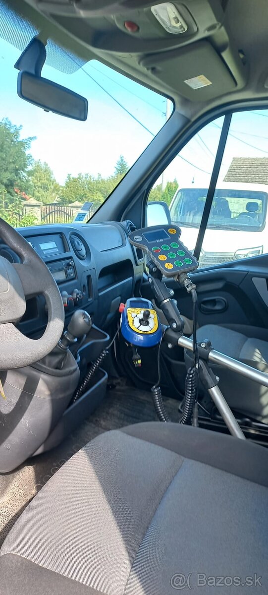 Predam Renault master vyklapac odhrnac posypovac 4x4 - 12