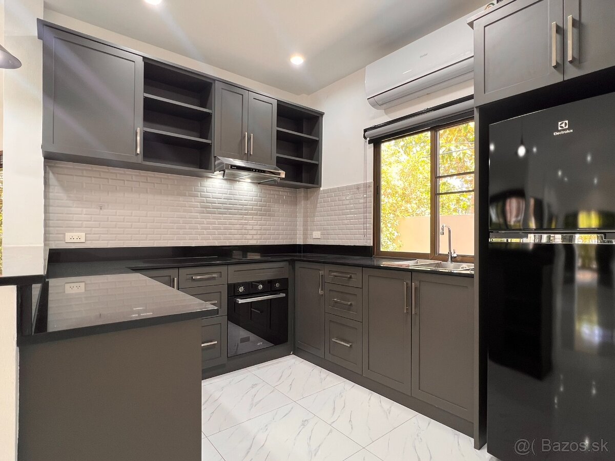 ÚTULNÁ 3 SPÁLŇOVÁ VILA S BAZÉNOM K NASŤAHOVANIU - PATTAYA - 12