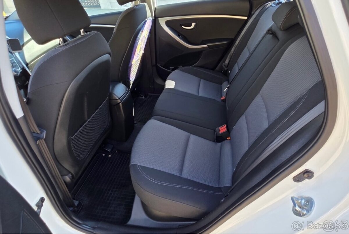 Hyundai i30 combi - 12