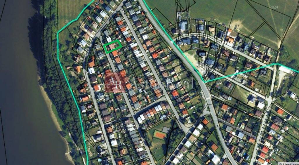 Na predaj tehlový RODINNÝ DOM v meste Tvrdošín, 574 m2 - 12