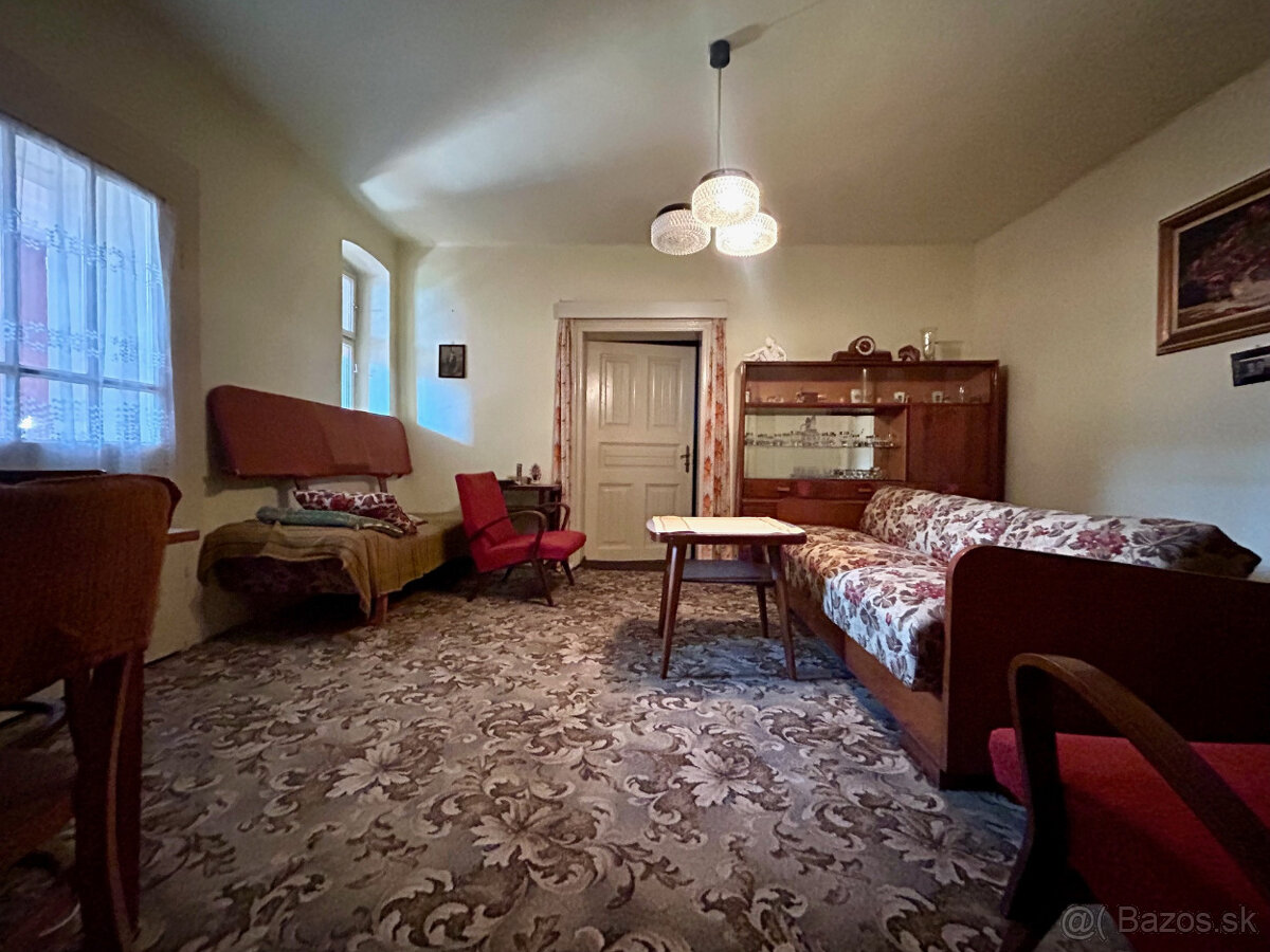 Predám 5-izb.VIDIECKY dom s GARÁŽOU,let.kuchyňou,na 2041m2m - 12