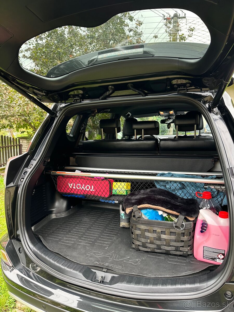 Toyota Rav4 Hybrid - 12