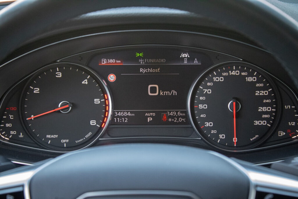 AUDI A6 avant 2.0 TDI quattro - 12