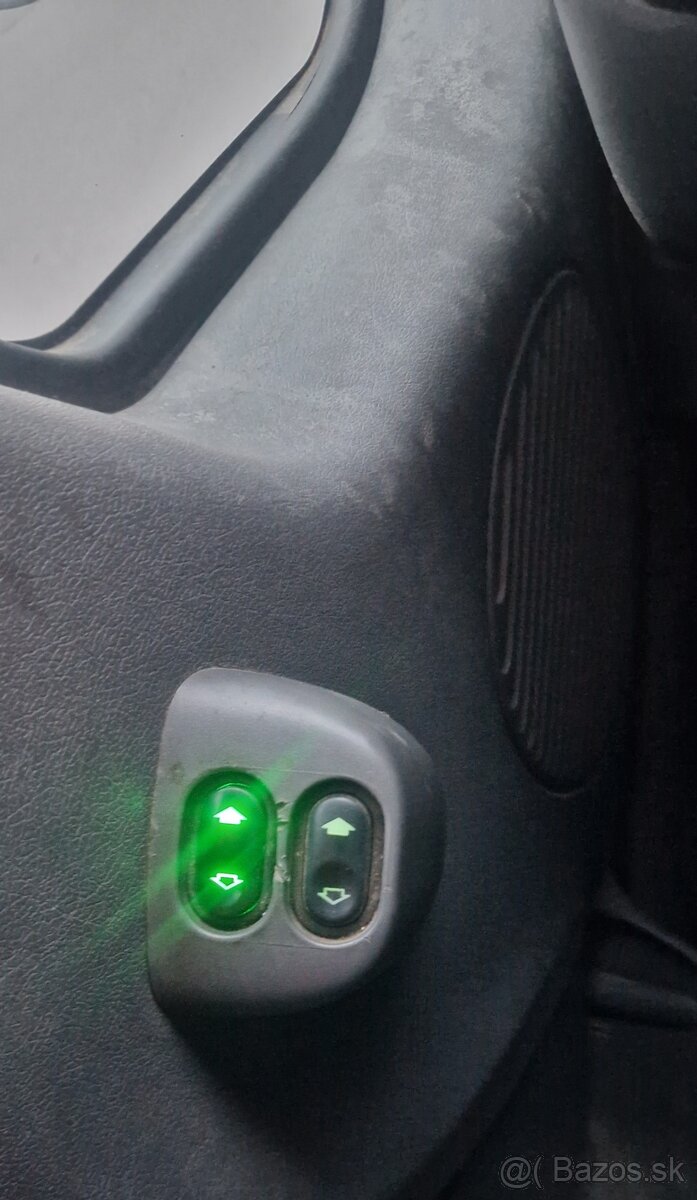 Ford Transit 2.4td 9 miest - 12