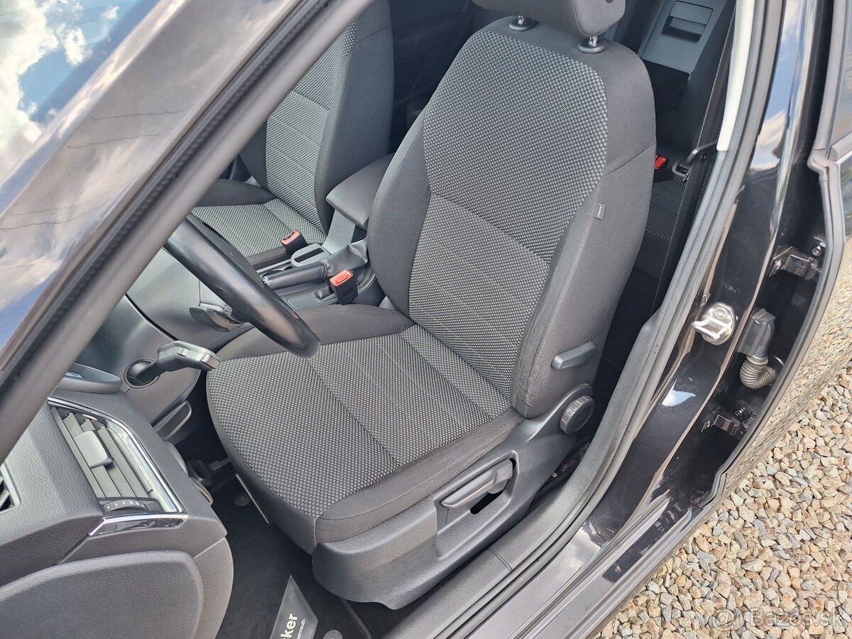 Škoda Octavia Combi 2.0TDi DSG - 12