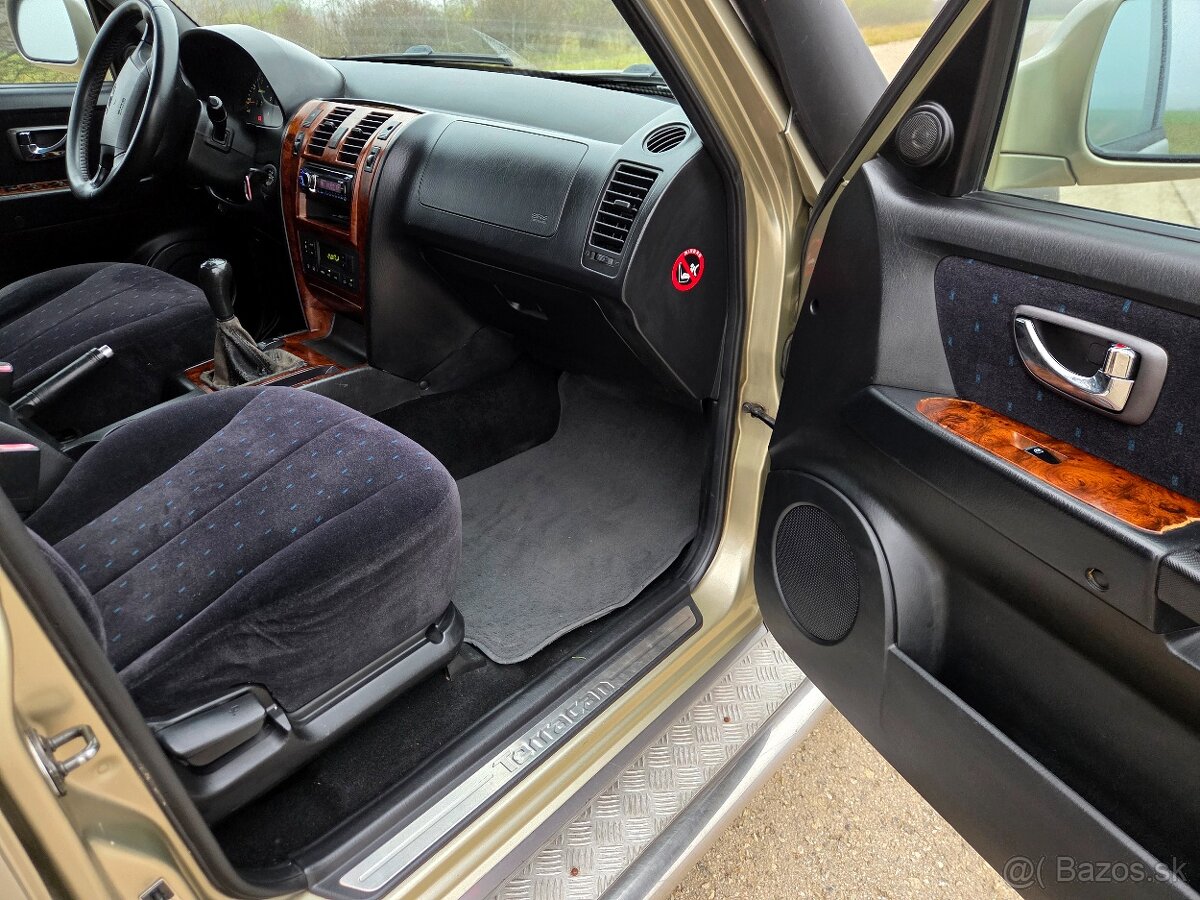 Hyundai Terracan 2.9CRDi - 12