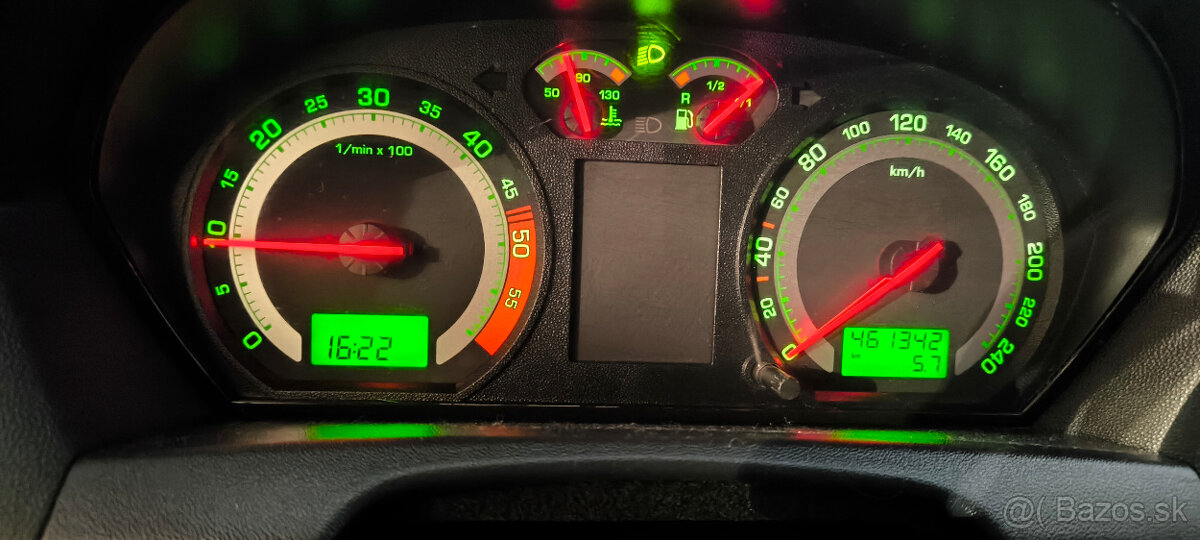 skoda fabia 1.9tdi rs - 12