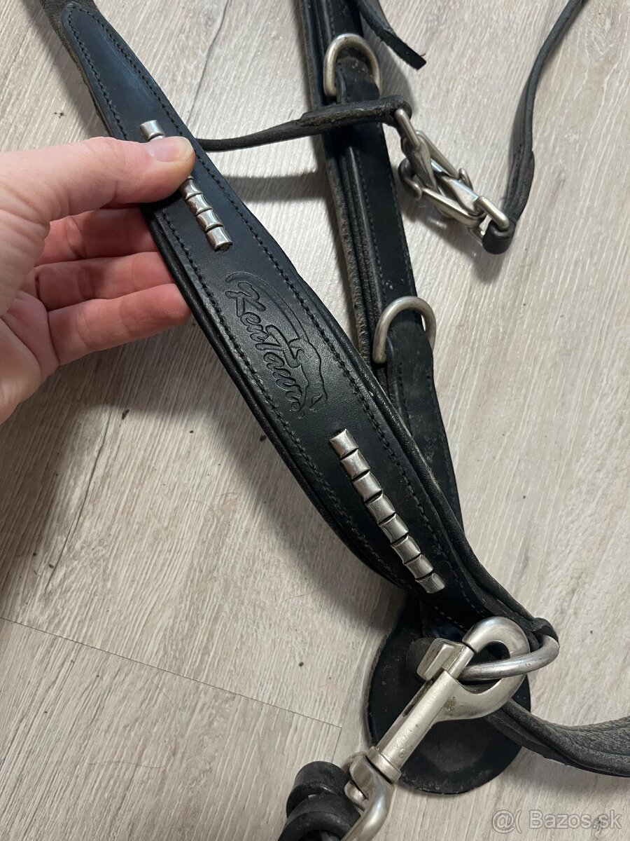 Mix veci uzdecky, gogue, podbrusnik, ohlavka - 12