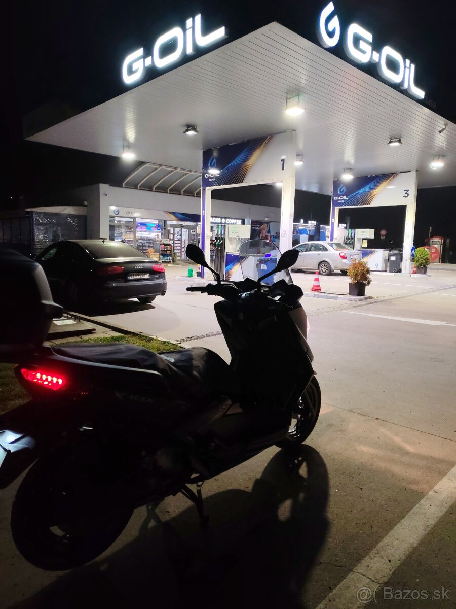 Predám Yamaha x-max 125 ABS - 12