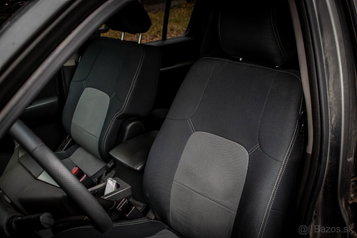 Nissan Pathfinder 2.5 dCi – 128 kW - 12