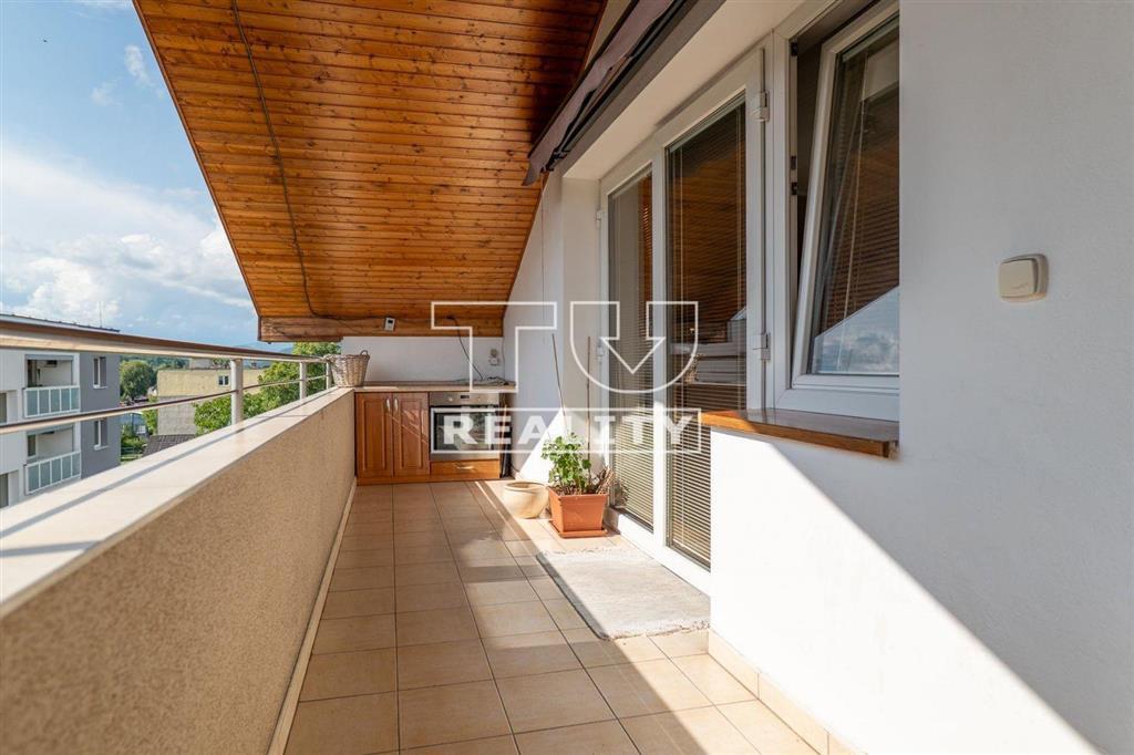 ZARIADENÝ 4+KK IZBOVÝ BYT, ŽILINA, VÝŤAH, BALKÓN, 106m2 - 12