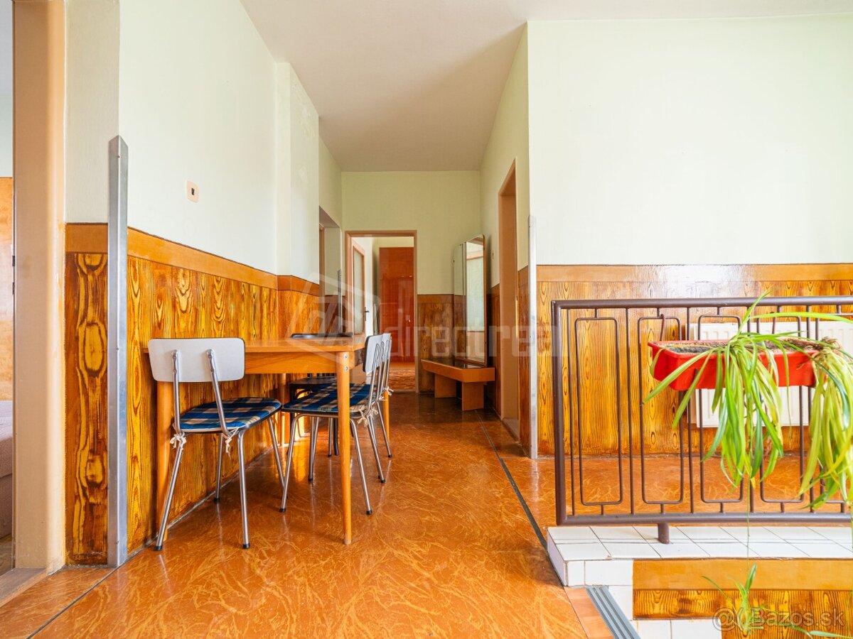 Rodinný dom na veľkom pozemku v Borskom Mikuláši - 12