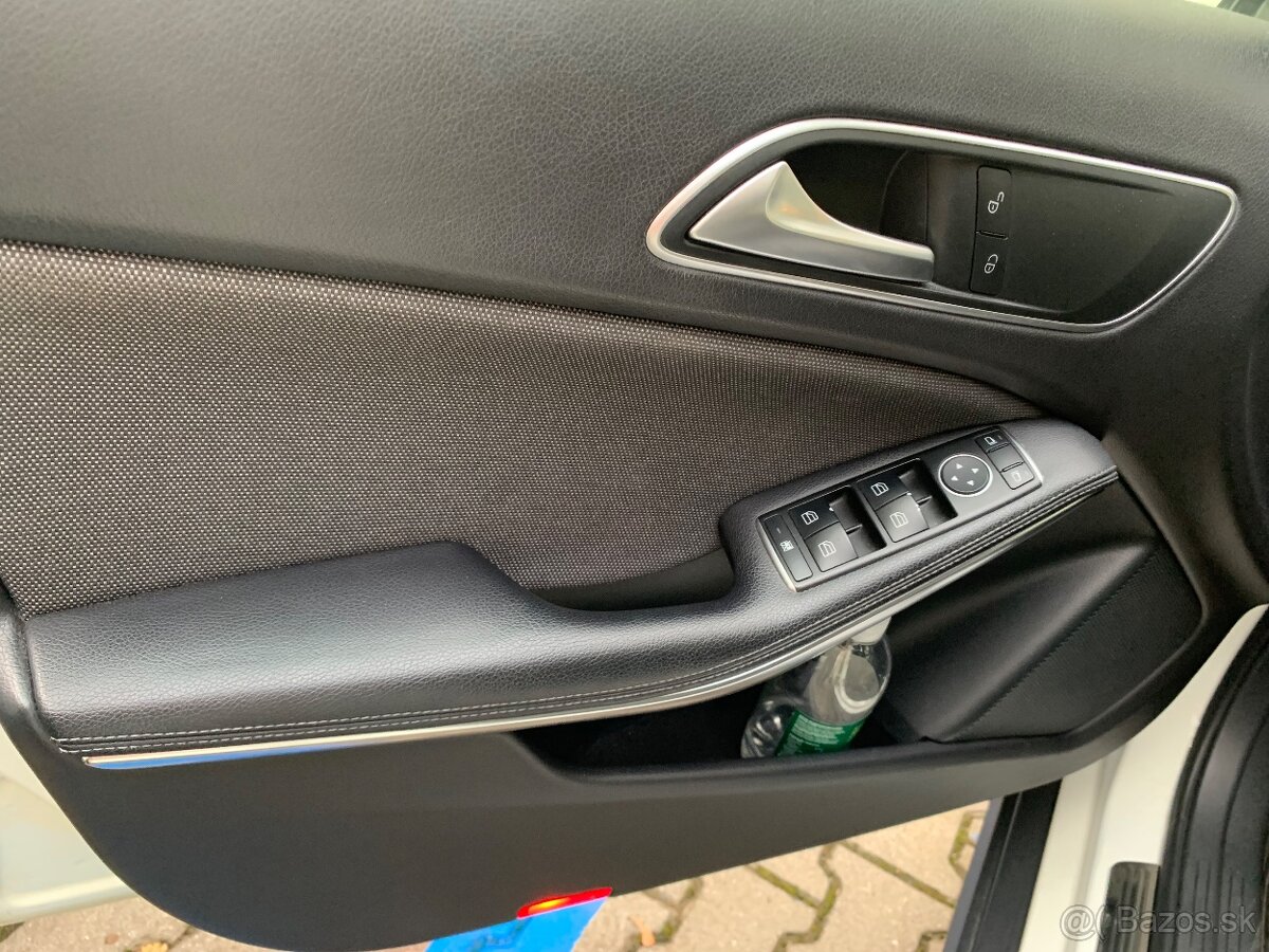Mercedes GLA 200d - 12