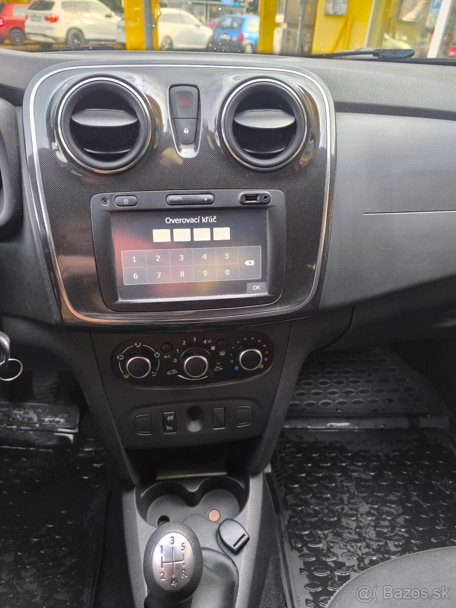 Dacia Sandero 1.5 dCi - 12