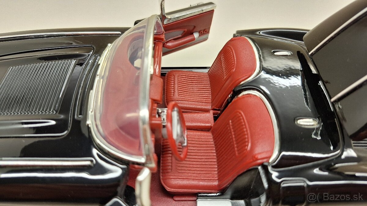 1:18 CHEVROLET CORVETTE 1958 - 12