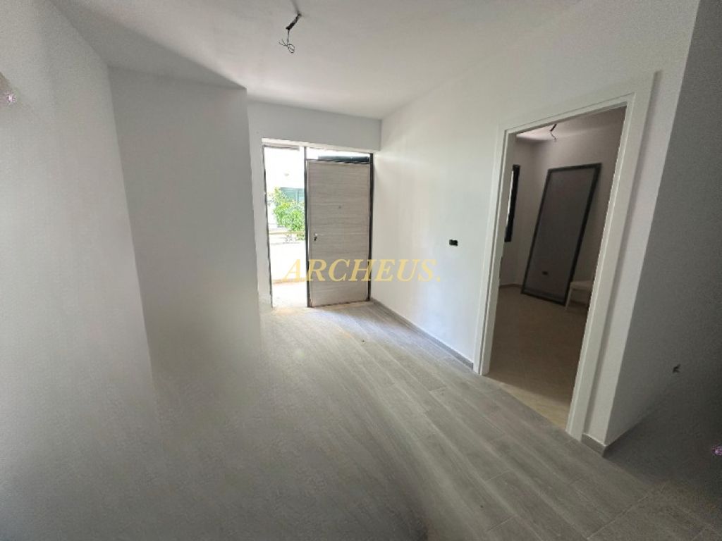 3-izbový apartmán s predzáhradkou 83 m2, Albánsko - 12