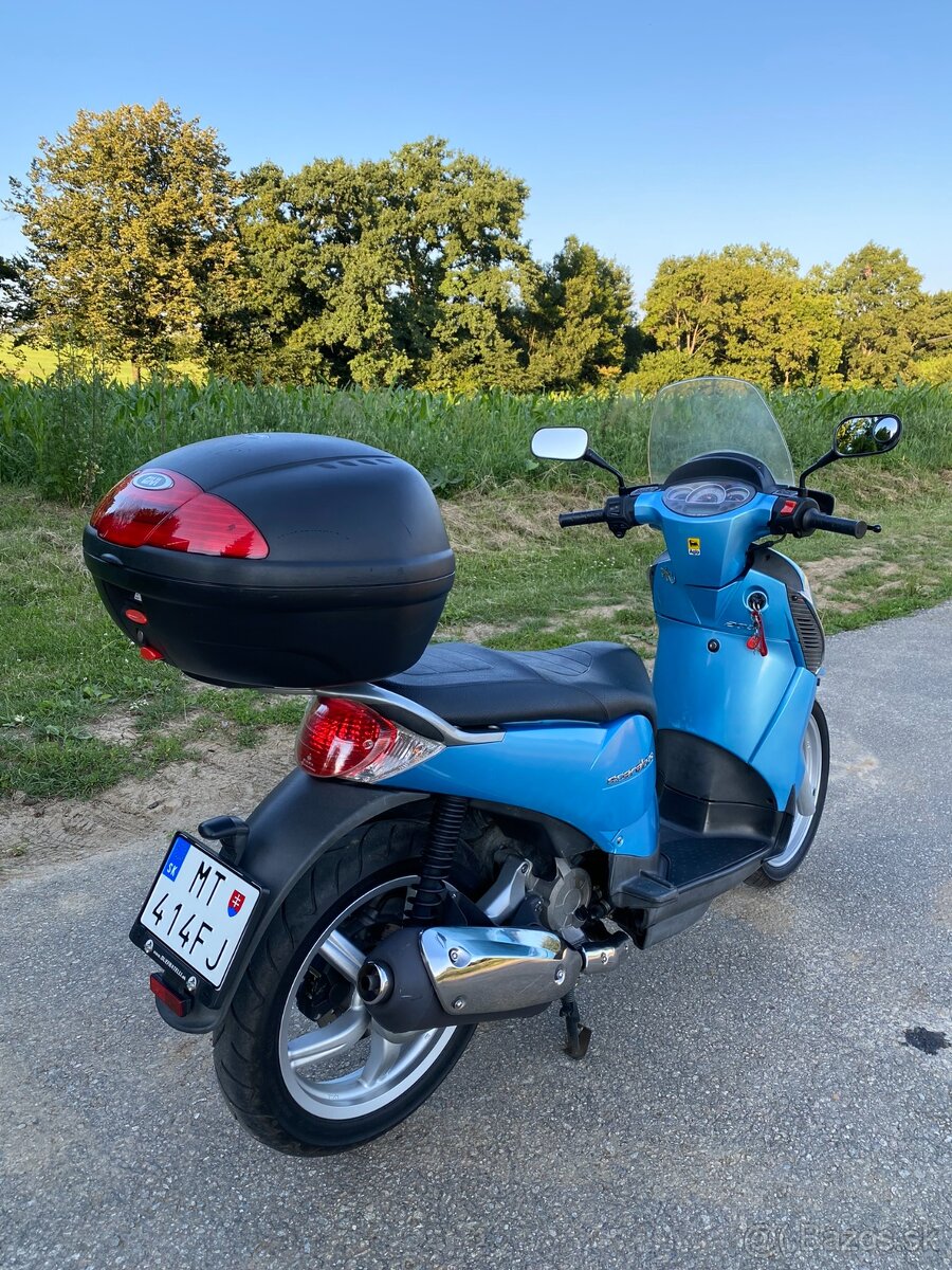 Aprilia Scarabeo 200 - 12