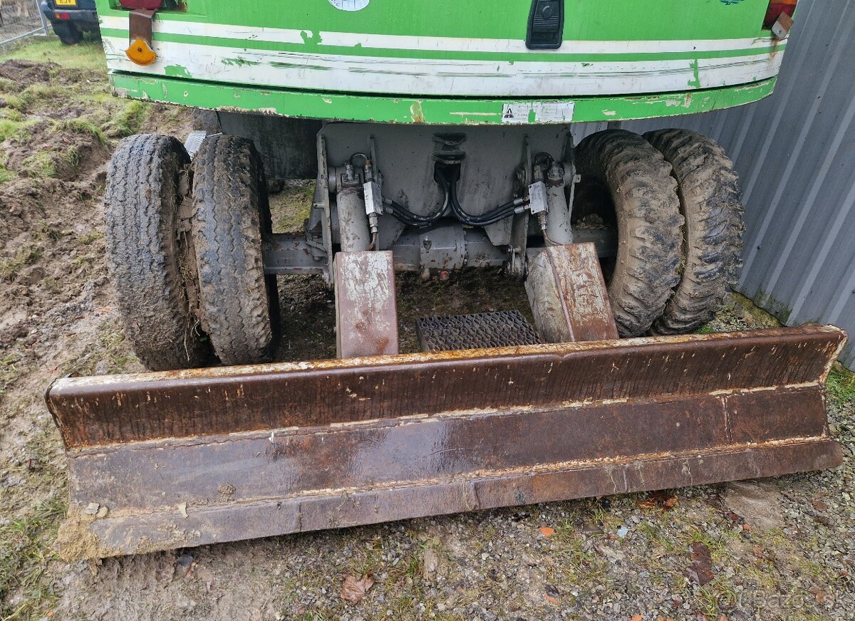 Kolesový bager O&K MH 2.10C 10t - 12