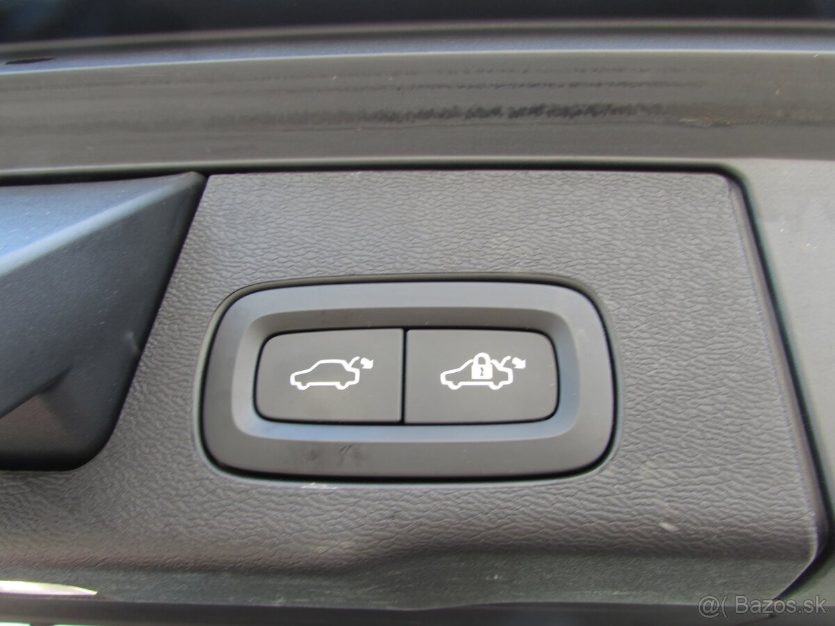 Volvo XC60 B5 D AWD INSCRIPTION-TERÉNNE-PRVÝ MAJITEĽ-H/D - 12