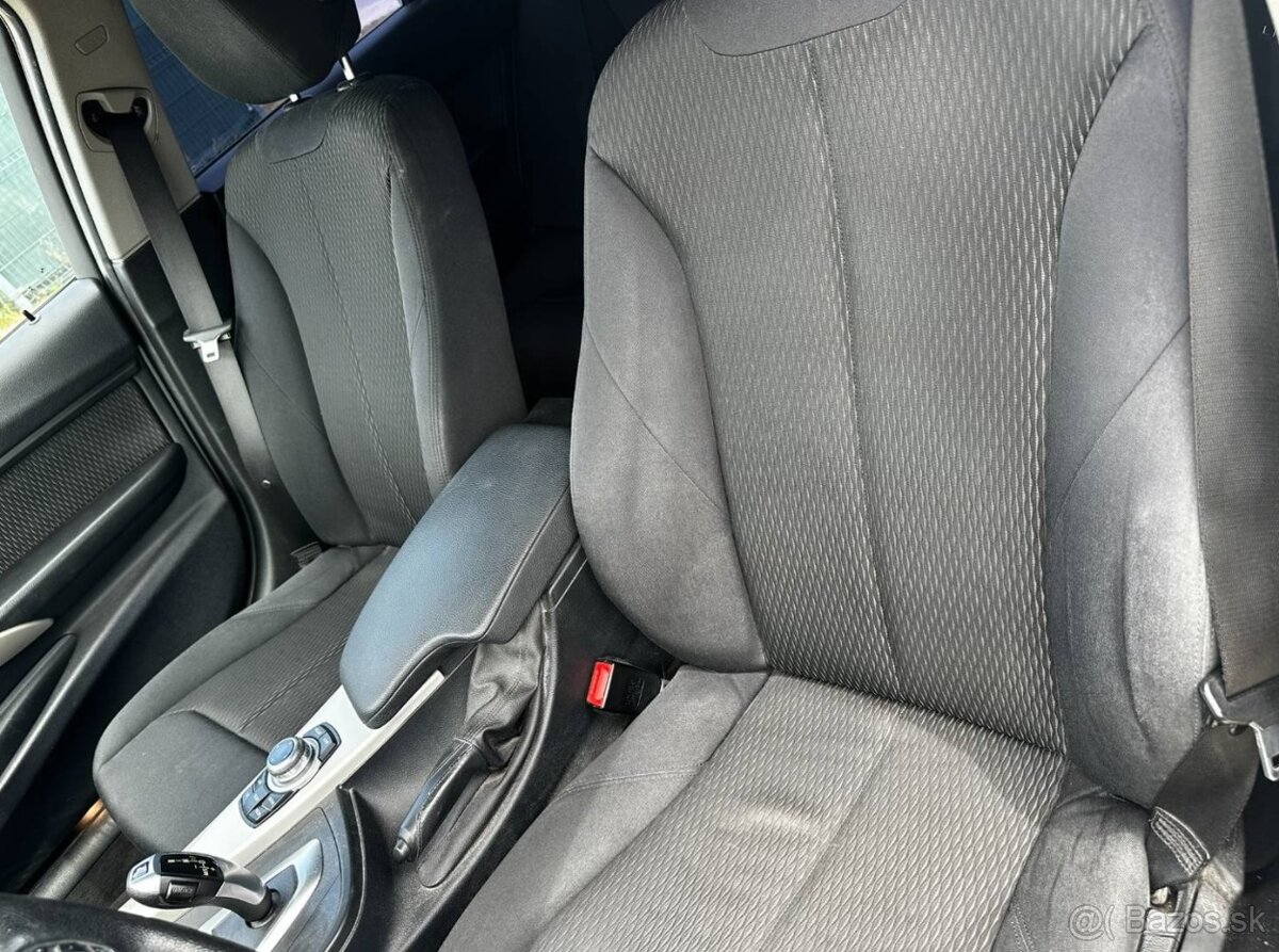 BMW 316d Touring - 12