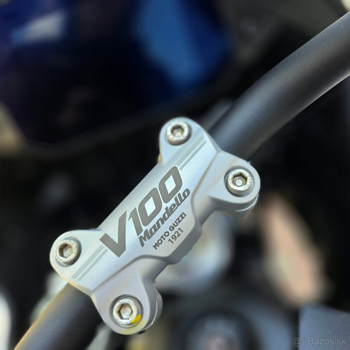 Moto Guzzi V100 Mandello - 12