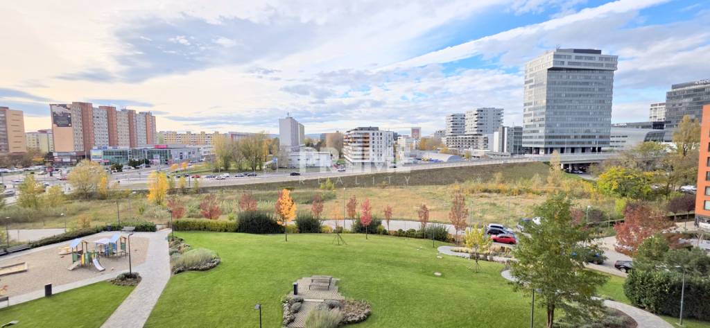 MODERNÝ 2i byt, NOVOSTAVBA FUXOVA, PARKING, LOGGIA, Bosákova - 12