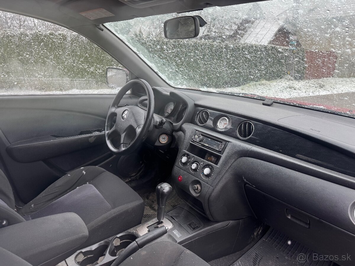 Mitsubishi Outlander 2.4 Benzín 4x4 114KW A/T4 - 12