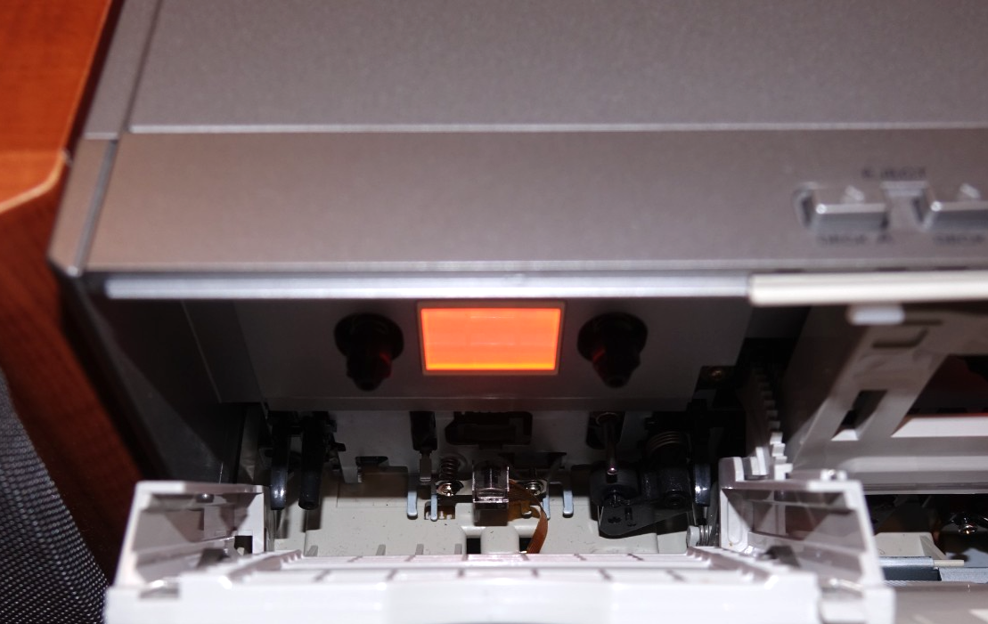 Hi‑Fi minisystém Sony CMT‑CP333 s originálnymi reproduktormi - 12