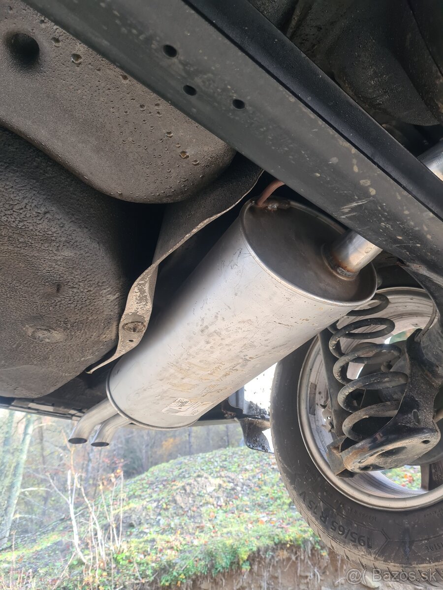 Predám octavia 1.9 TDI 81 kw - 12