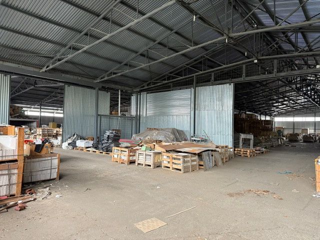 ZNÍŽENÁ CENA Predaj haly na Skladovej ulici v Trnave - Skve - 12