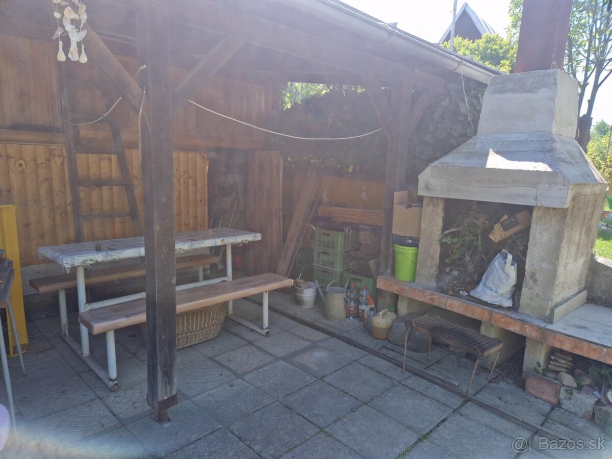 Na predaj murovanú chatu so záhradou v meste Prievidza. - 12
