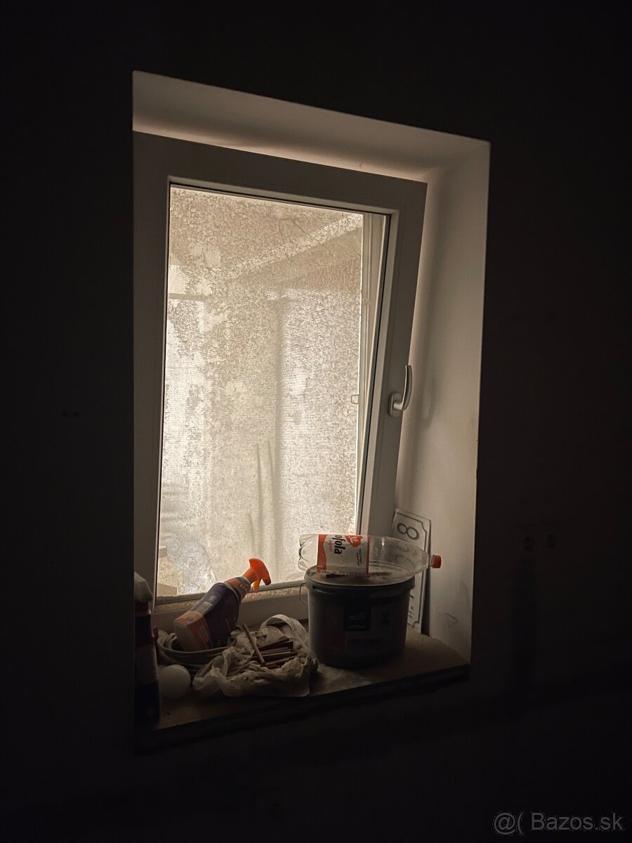 Predam okna - velmi malo pouzivane - 12
