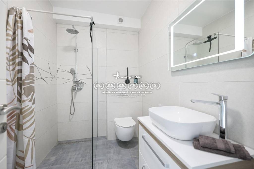 PRIVLAKA - Radový dom - predaj - 12