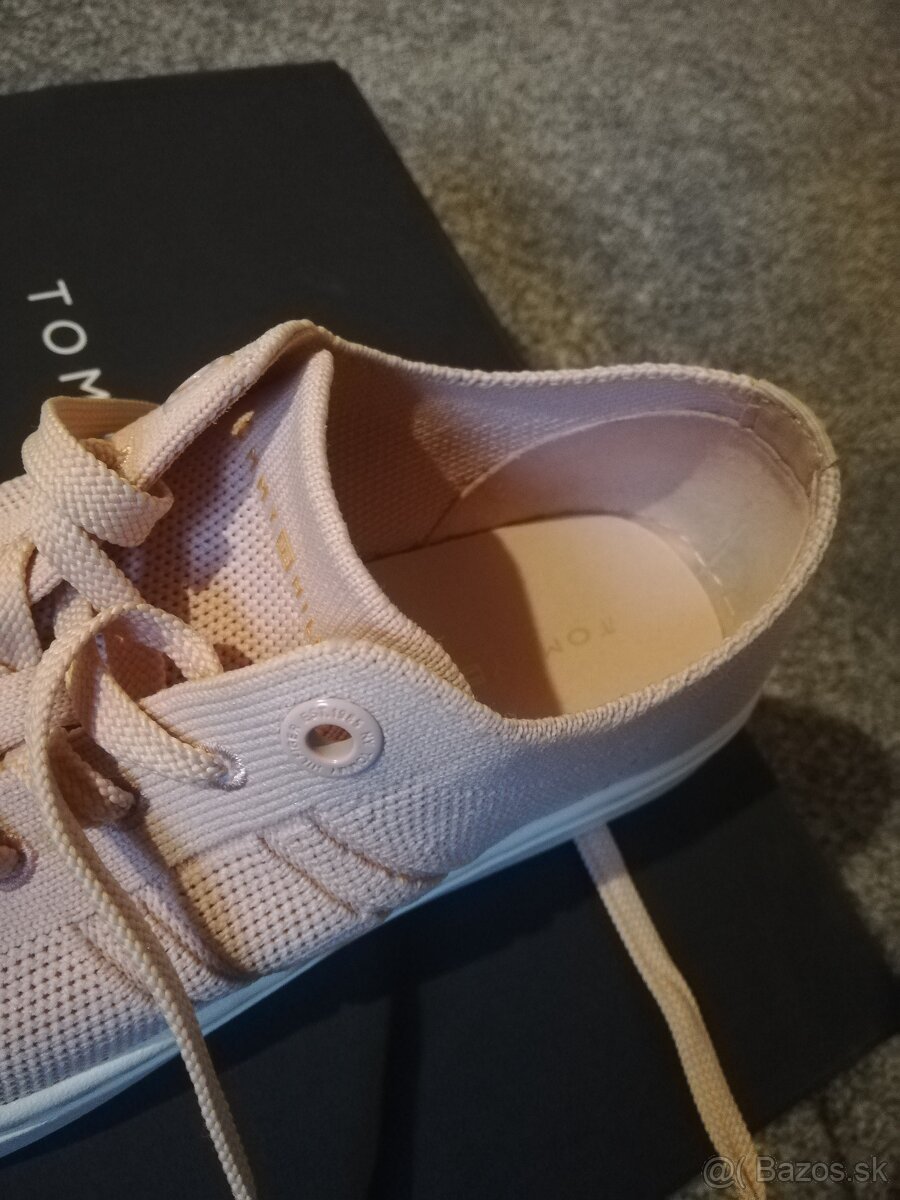 Predám tenisky Tommy Hilfiger - veľkosť č. 36 - 12