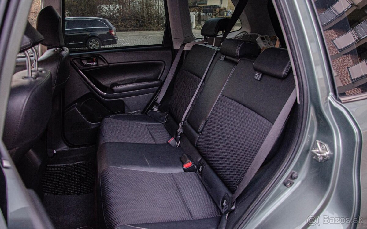 Subaru Forester 2.0D-L CVT Comfort - 12