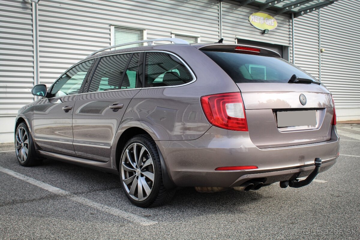 Skoda Superb 2.0 TDI DSG - 12