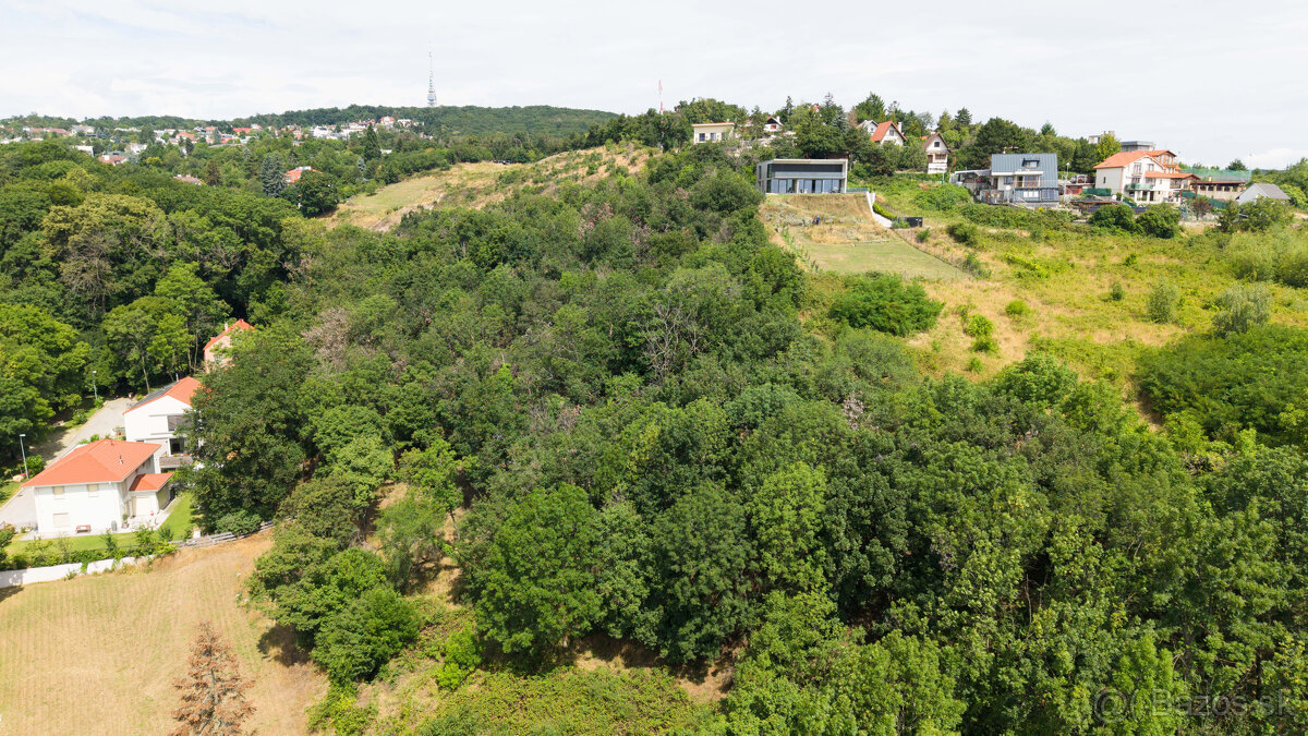 Na predaj investičný pozemok 1307 m2 - Bratislava, Koliba - 12