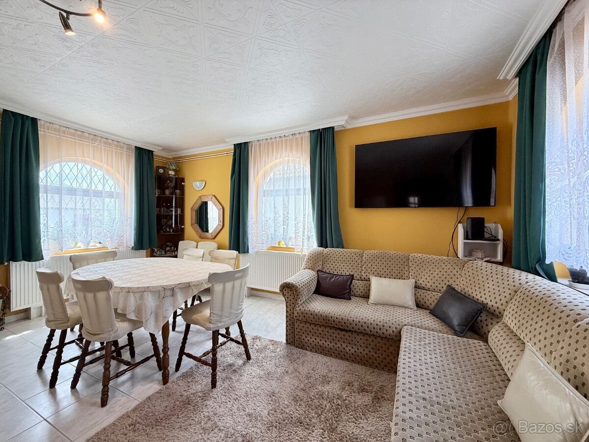 MAĎARSKO FORRÓ - SUPER 5 IZBOVÝ RD SO ZÁHRADOU - 12