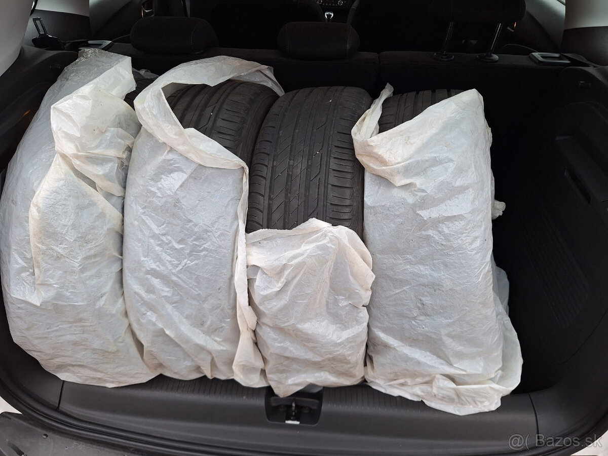 Opel Crossland 1.2 Top Stav Dobra výbava - 12