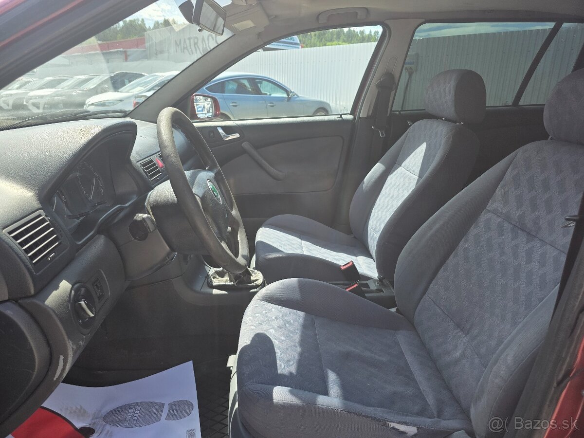 Škoda Octavia Combi 1.9 TDI TOUR - 12