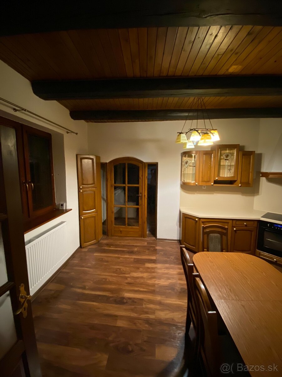 Rodinný dom na prenájom - 12
