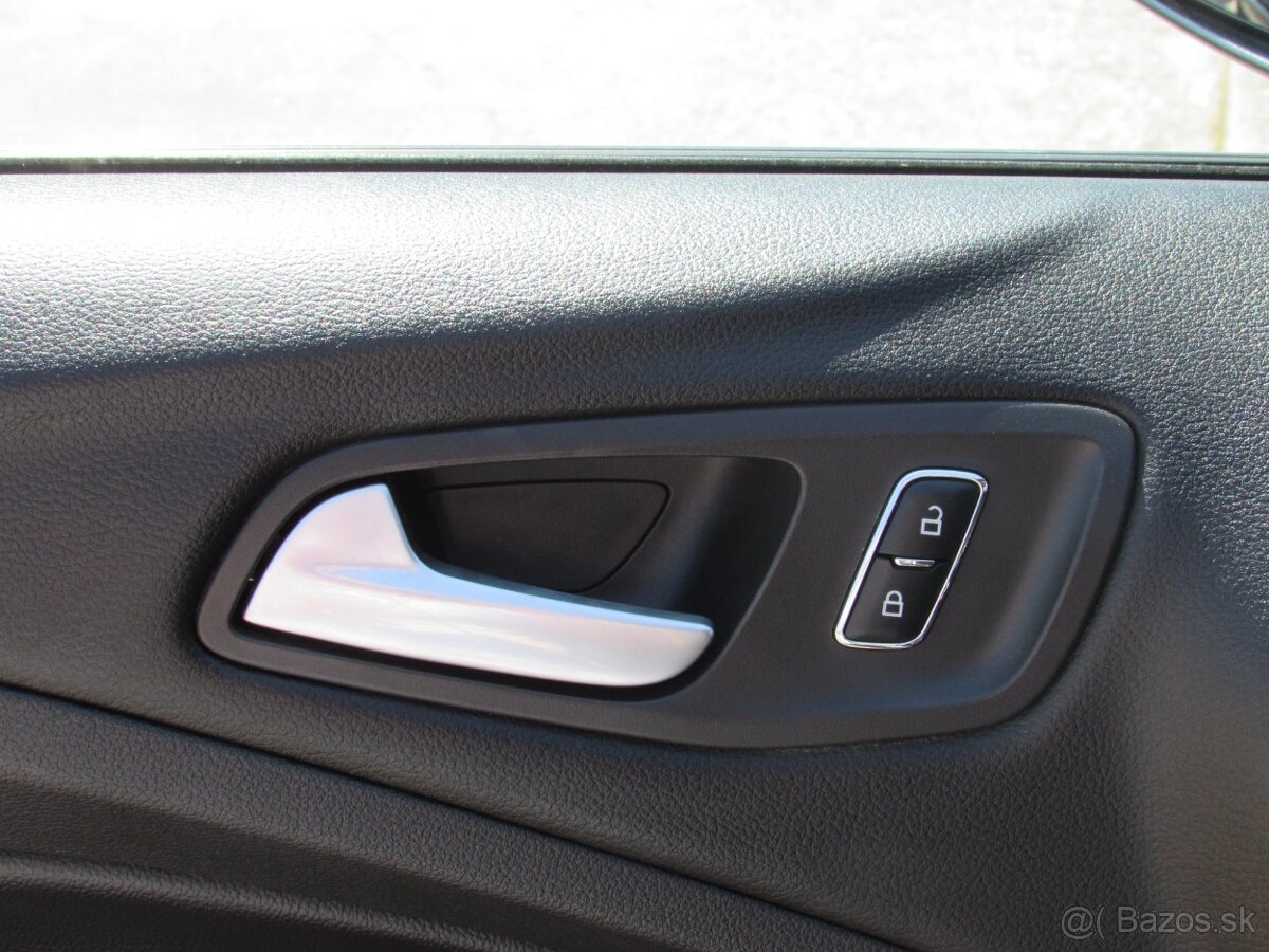 Ford Kuga 2.0 TDCI - ST LINE - 4x4, AUTOMAT - splátka 146,-€ - 12