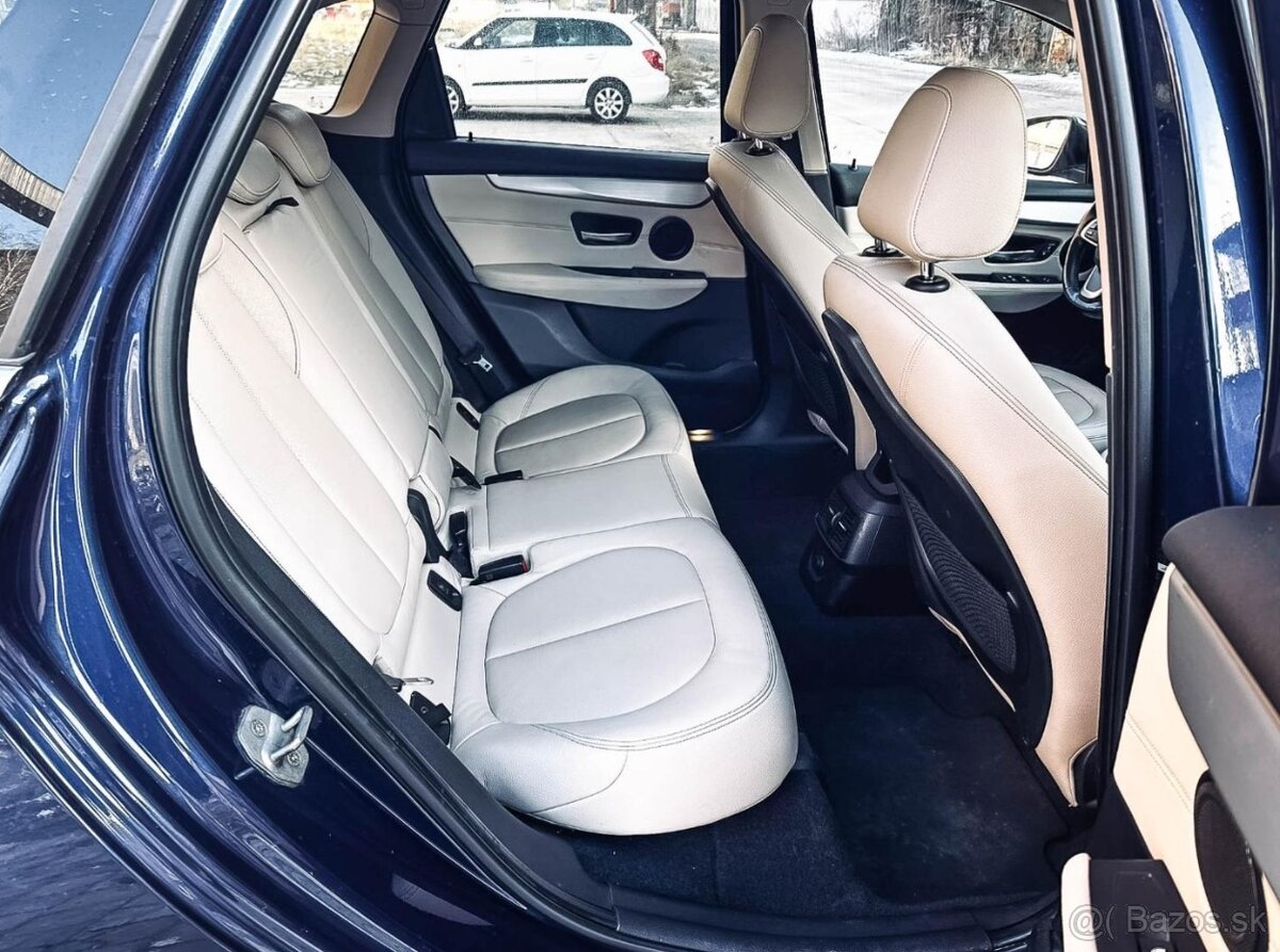 BMW Rad 2 Active Tourer 2 218d Luxury Line A/T - 12