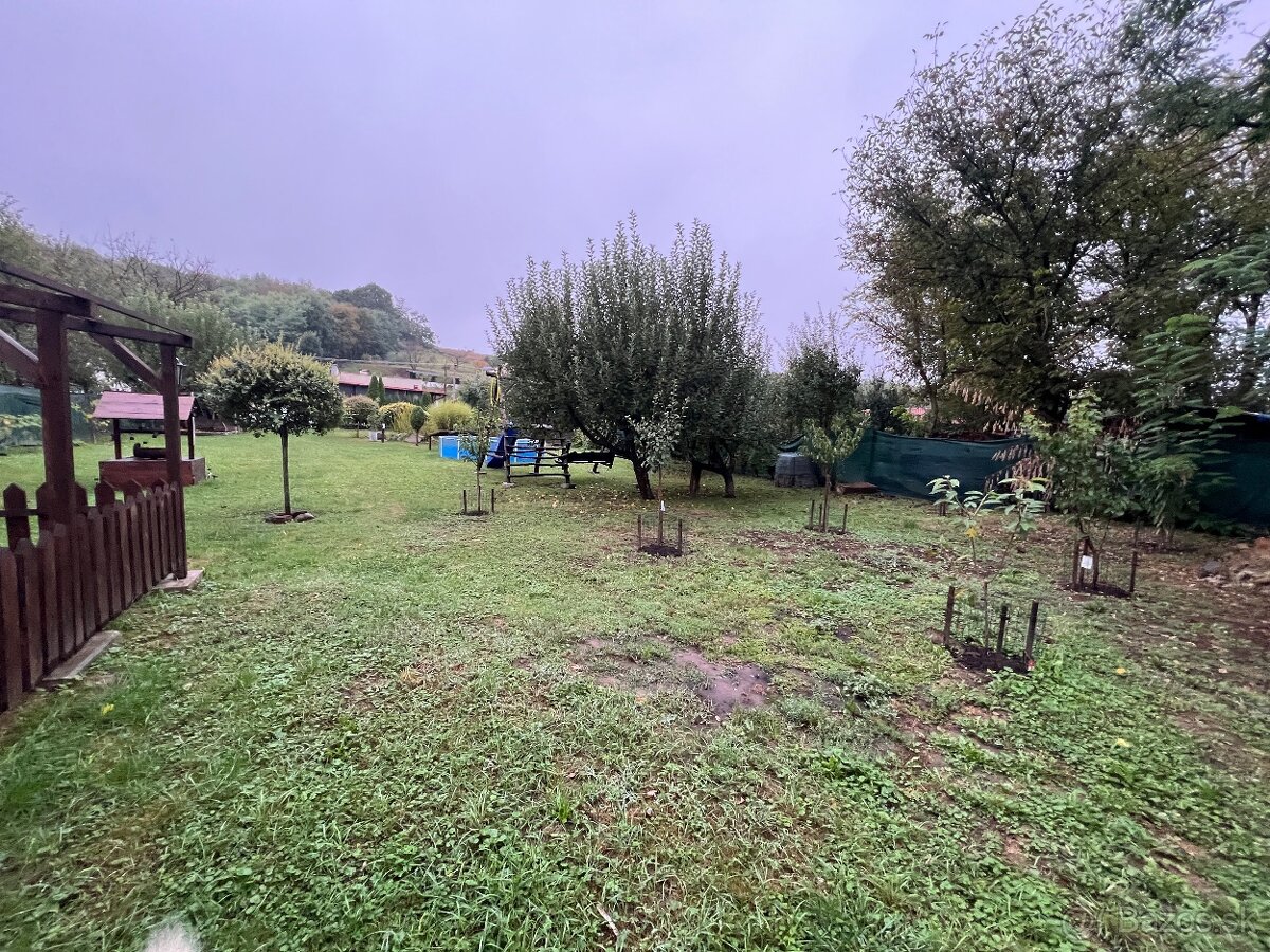 Bungalov v obci Závada - 12