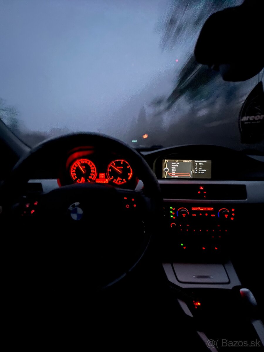 Predám bmw e91 320xd 130kw - 12