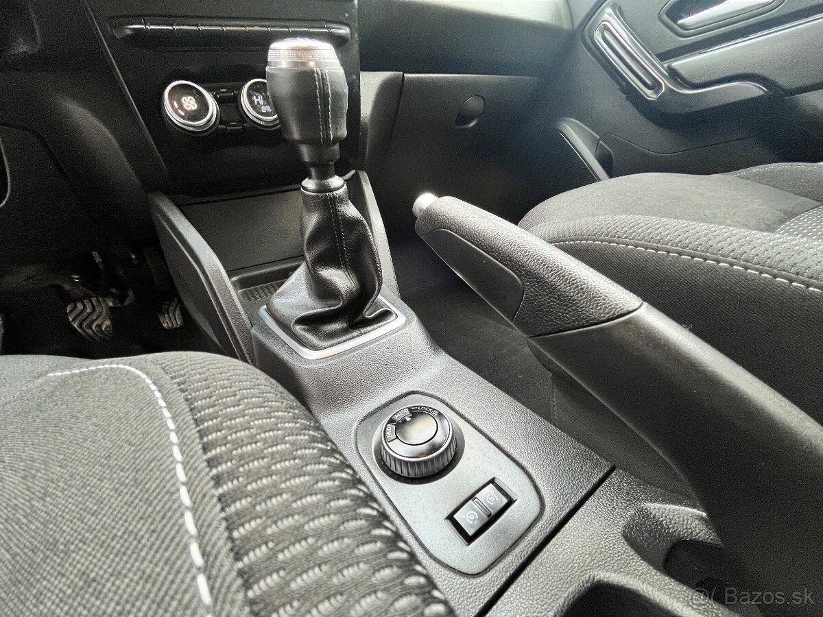 Dacia Duster 1.3 tce 4x4 - 12